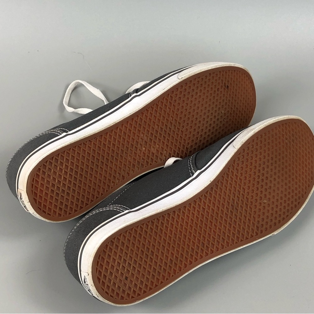 Vans Women’s Low Top Gray Sneakers Size 10 - Picture 11 of 12